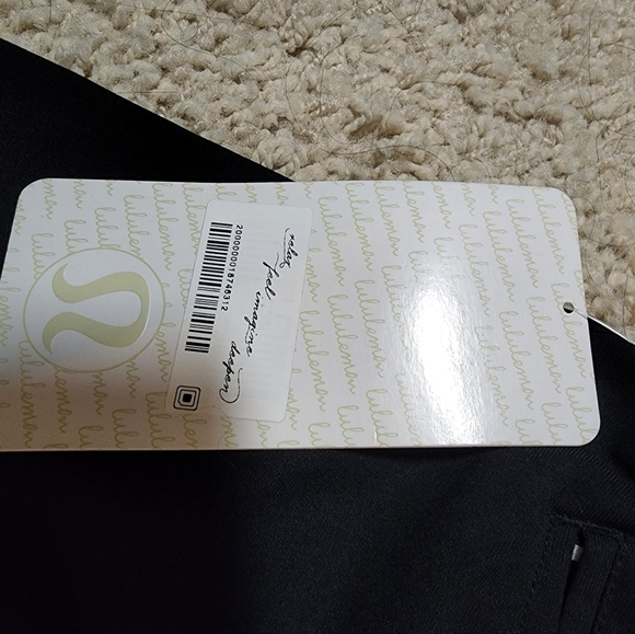 Lululemon Long Story Short Shorts Black Pleat Size 4 NWT - Picture 5 of 10